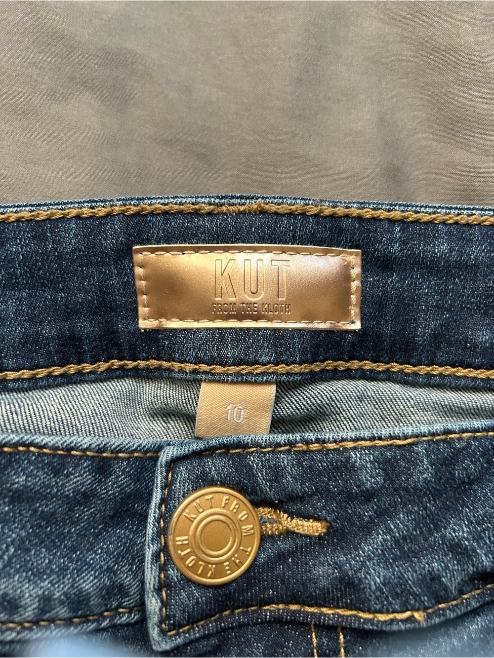 Kut from the Kloth Dark Blue Denim Jeans with Tan Leather Patch